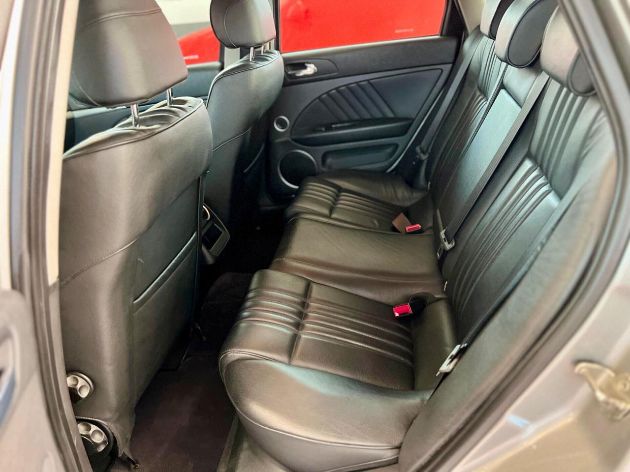 Alfa Romeo 159 2.2 JTS 16V Sportwagon Distinctive