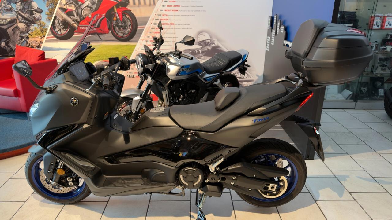 Yamaha TMAX 560 TECH