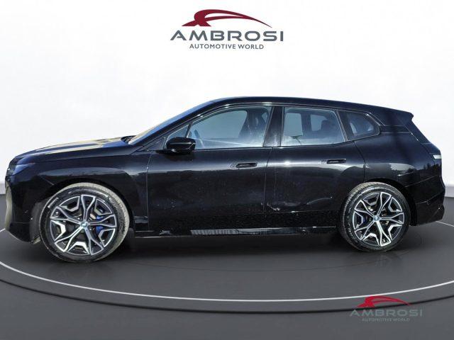 BMW iX xDrive40 Pacchetto Sportivo Edition Signature