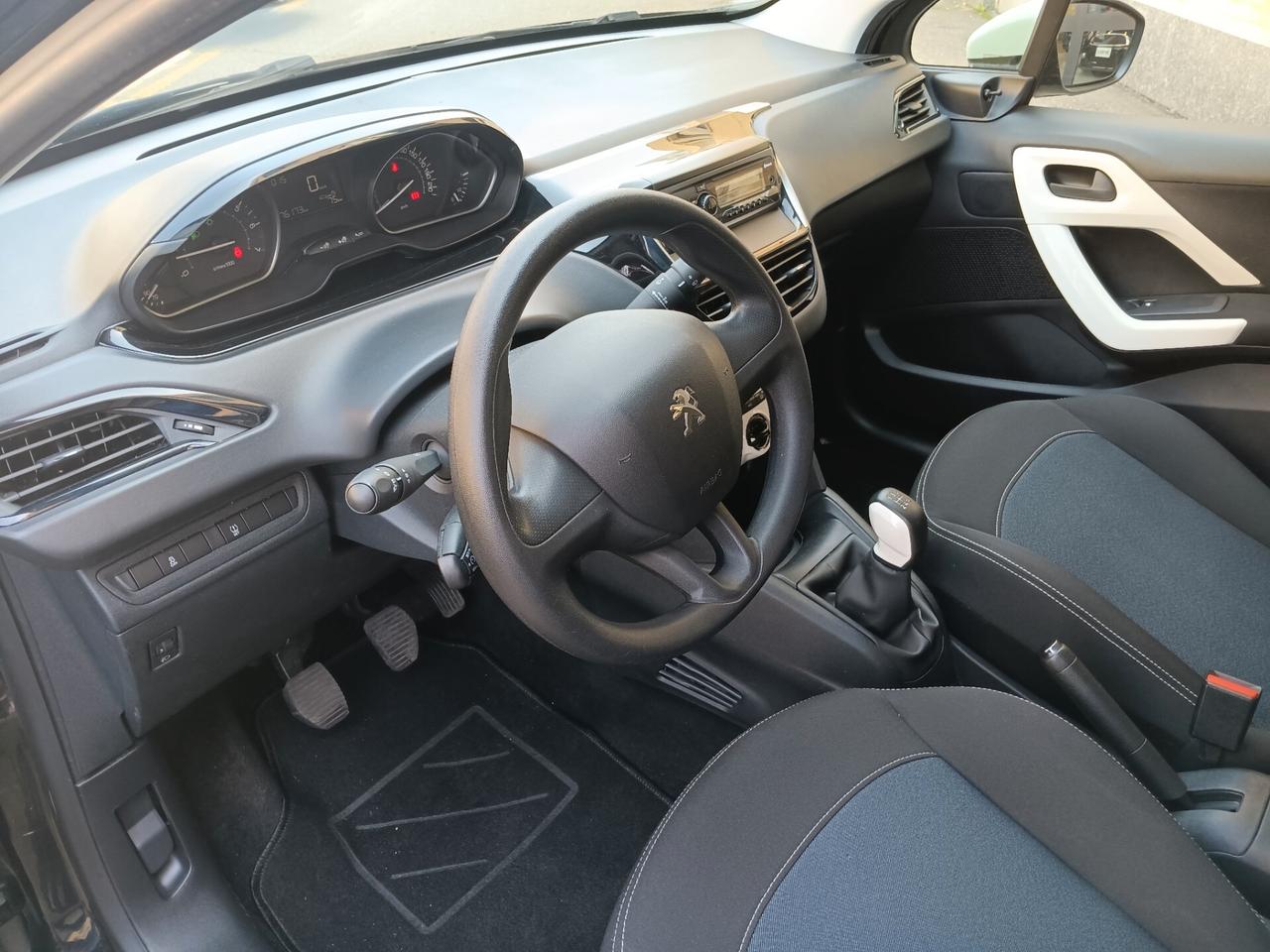 Peugeot 208 PureTech 68 5 LIKE NEOPATENTATO