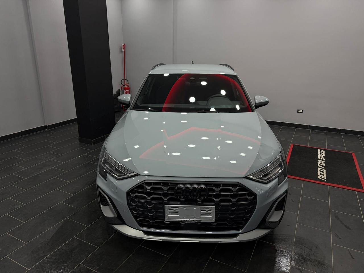 Audi A3 allstreet 35 TDI S tronic Identity Contrast