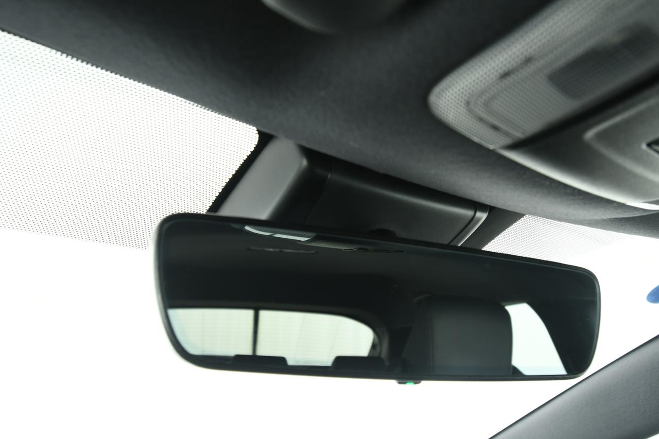 TOYOTA Corolla 2.0h GR Sport cvt CAMERA+ACC+APP CONNECT