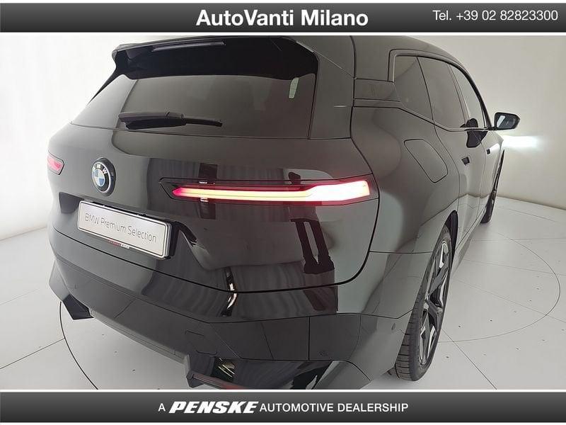 BMW iX xDrive50 Pacchetto Sportivo