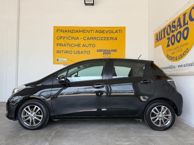 TOYOTA Yaris 1.0 5 porte Active NEOPATENTATI / PREZZO REALE