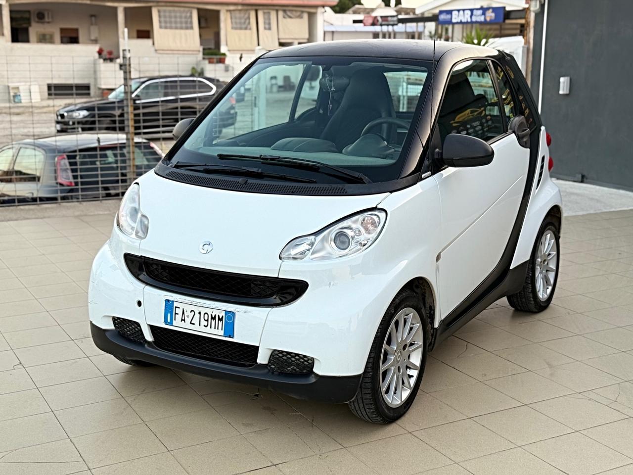 Smart ForTwo 1000 45 kW MHD coupé pure Garanzia 12 Mesi