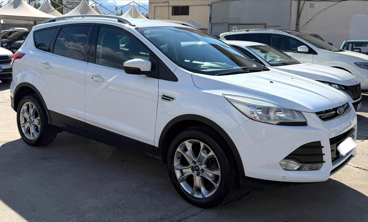 Ford Kuga 2.0 TDCI 163 CV 4WD Powershift Titanium