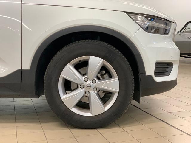 VOLVO XC40 T2 Momentum Core