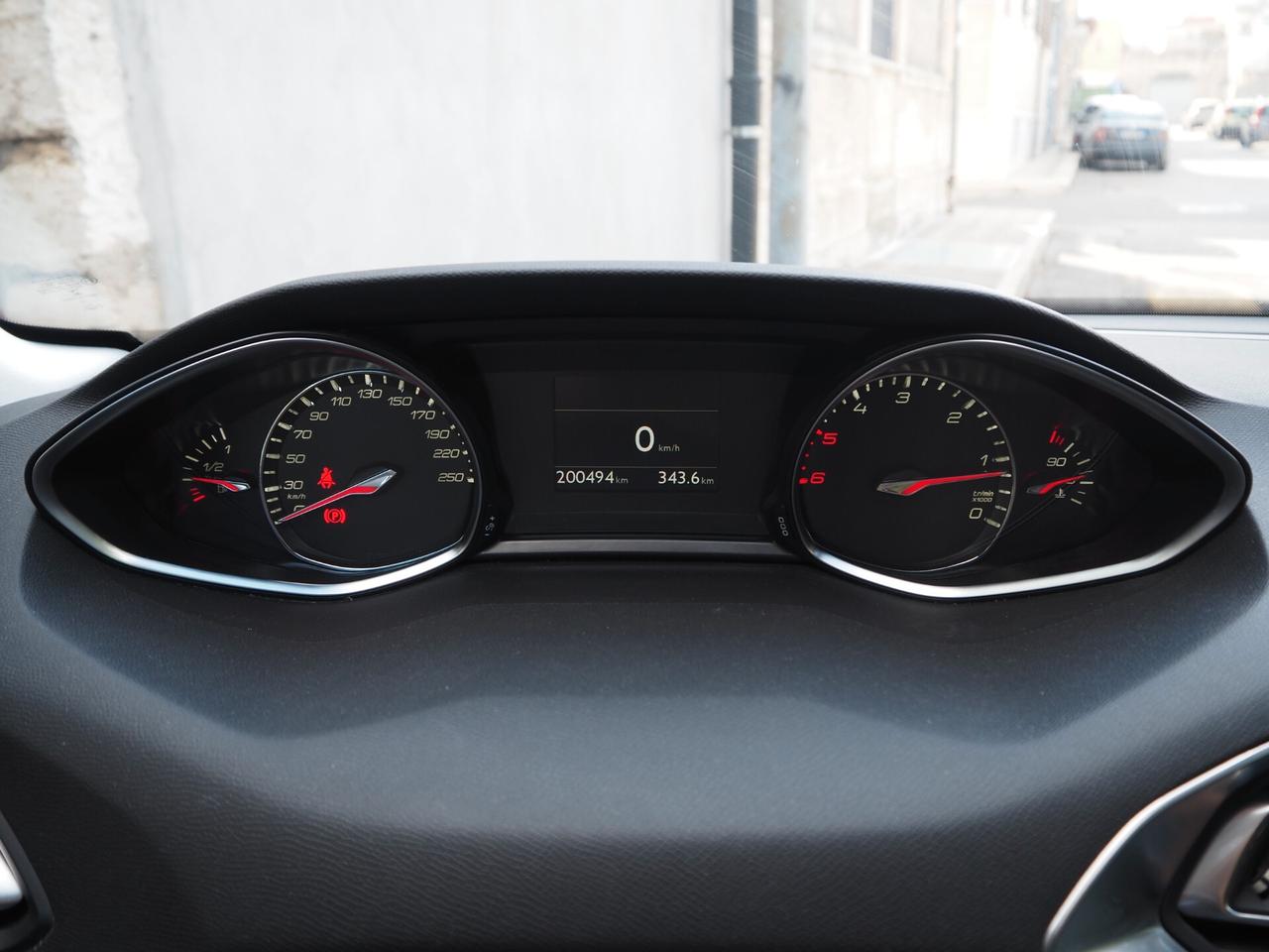 Peugeot 308 BlueHDi 120 S&S Allure