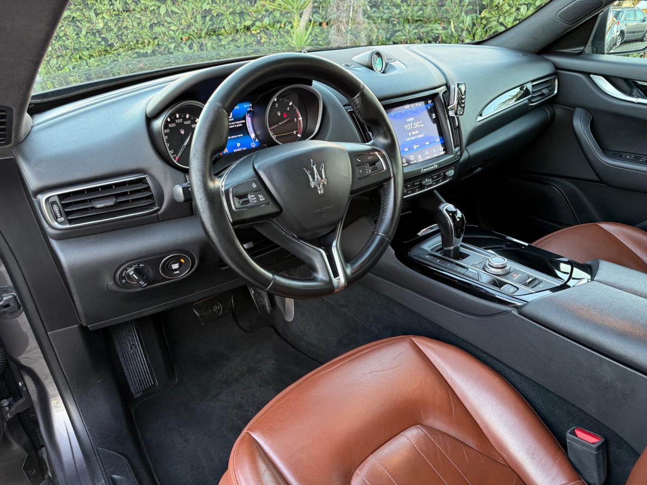 Maserati Levante 3.0 V6 250CV AWD