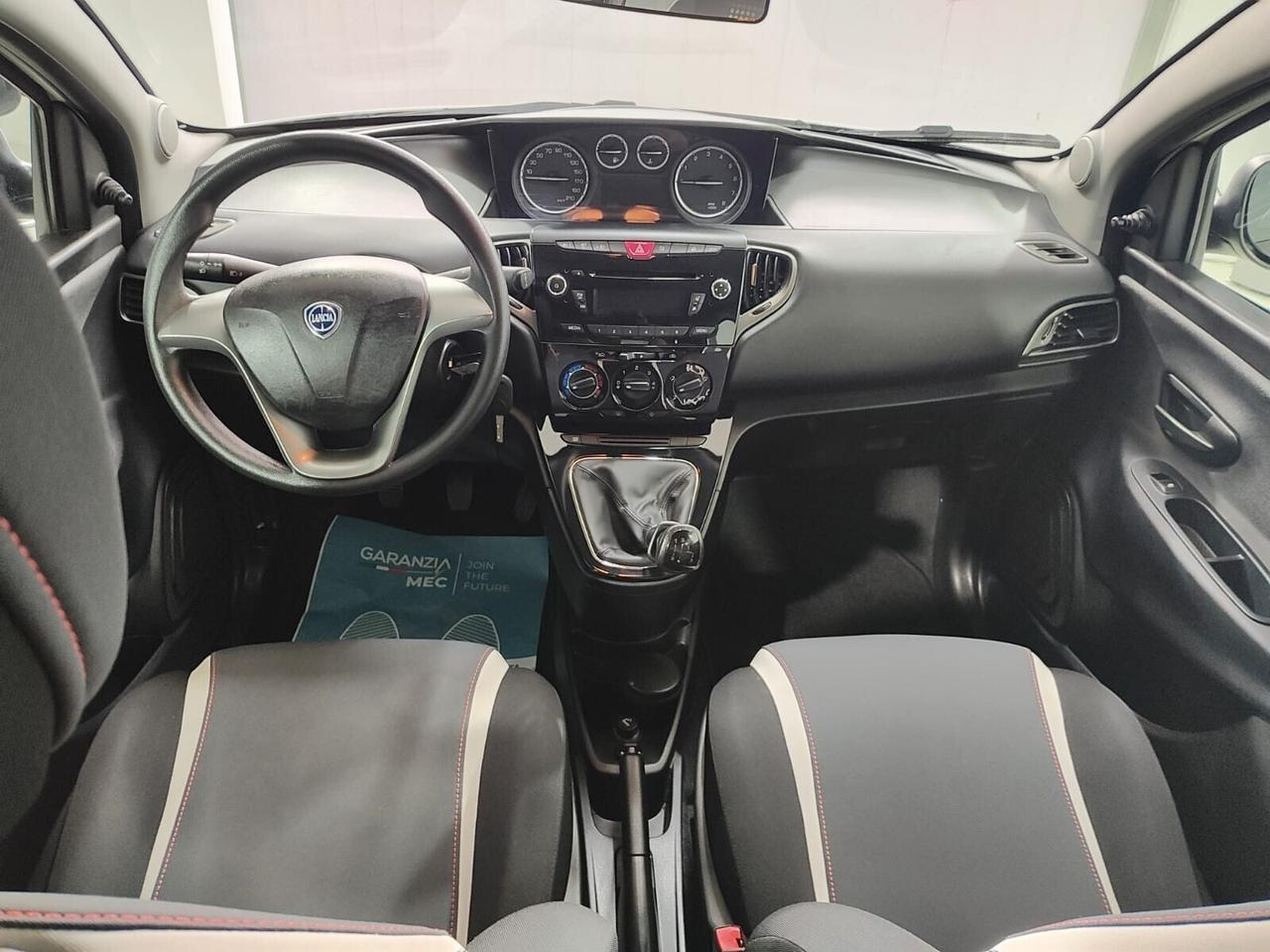Lancia Ypsilon 1.2 69 CV 5 porte GPL Ecochic Plati