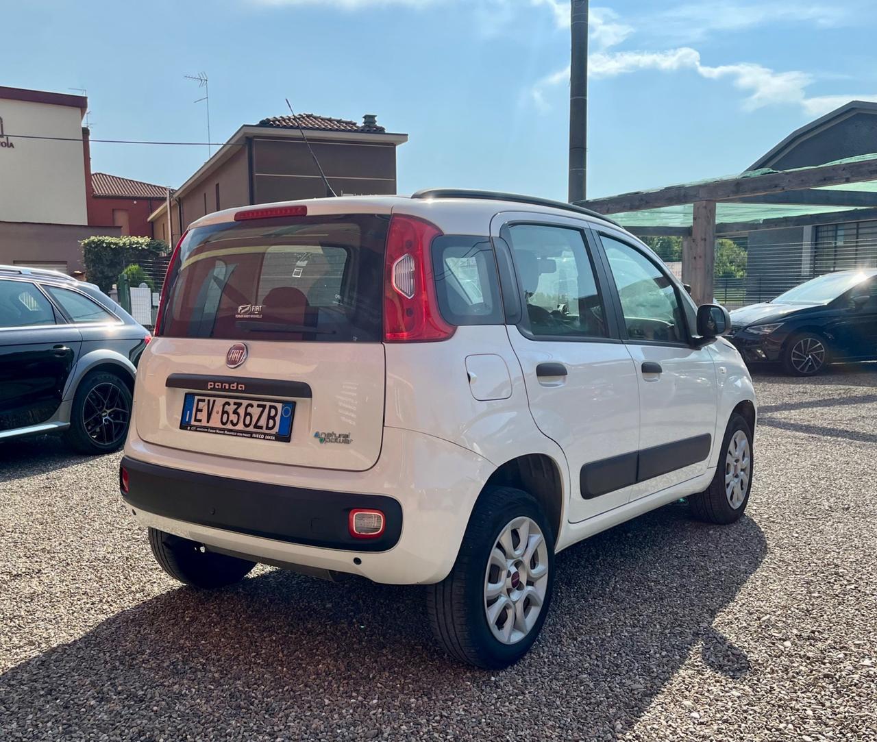 Fiat Panda 0.9cc benzina e metano