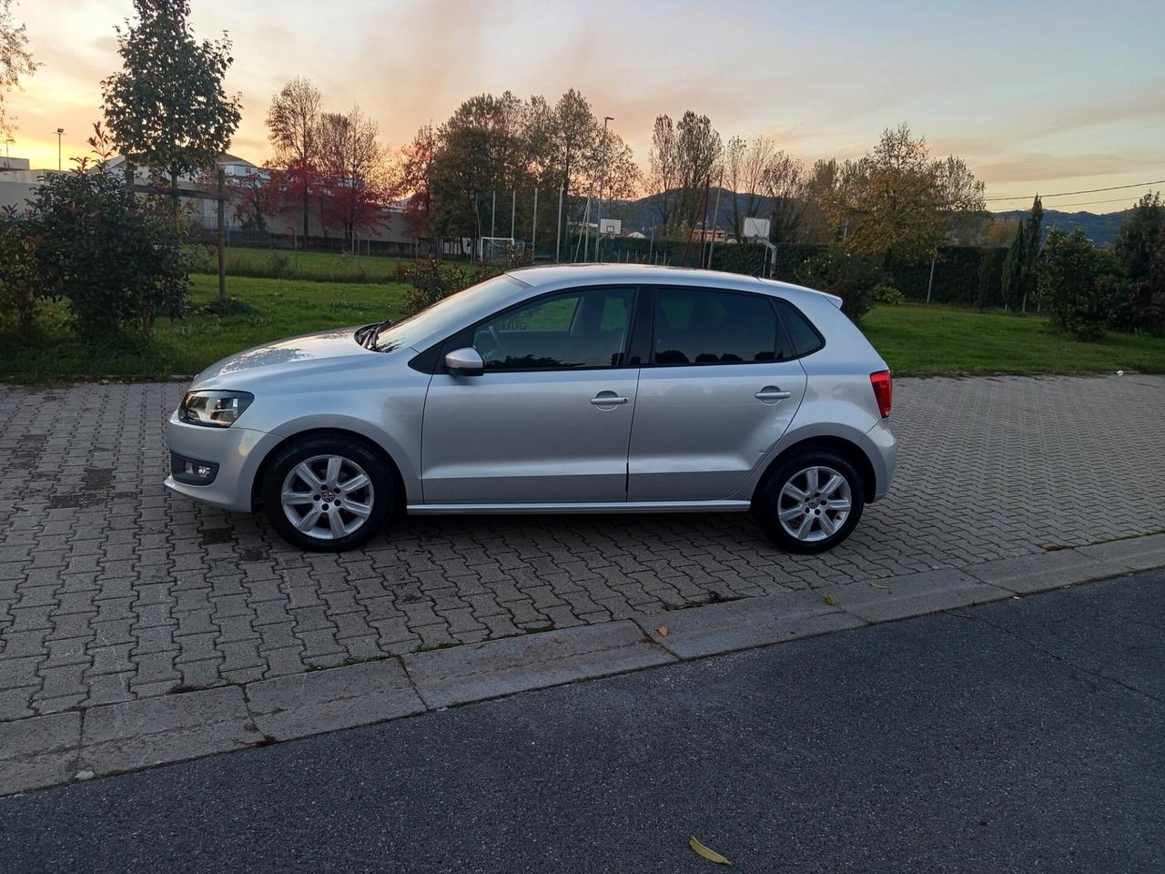 Volkswagen Polo 1.4 5 porte Highline