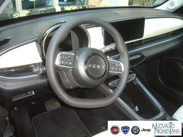 FIAT 600 Hybrid 110CV DCT6 MHEV La Prima NAVI / TELECAMERA