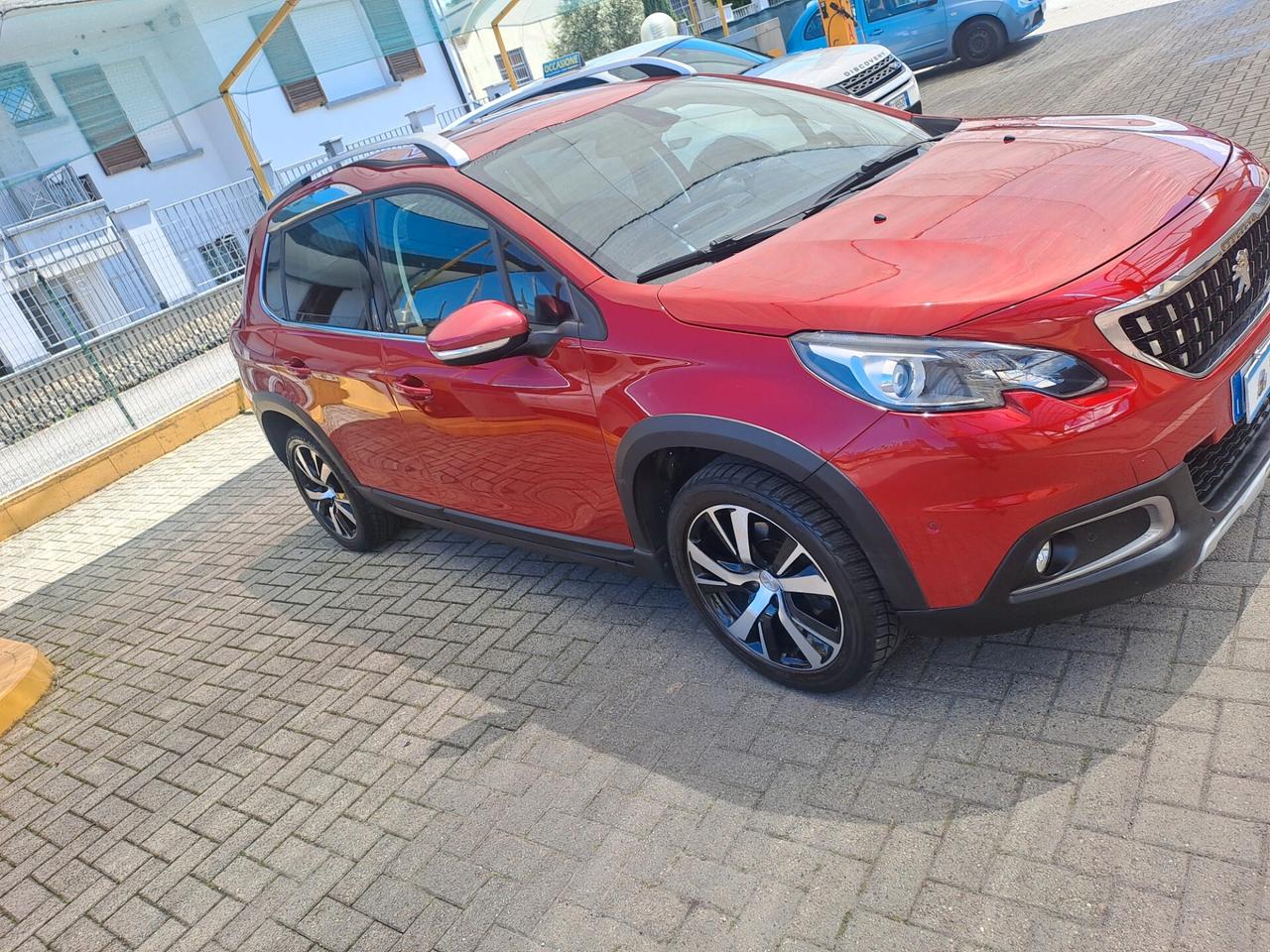 Peugeot 2008 PureTech Turbo 110 S&S Allure
