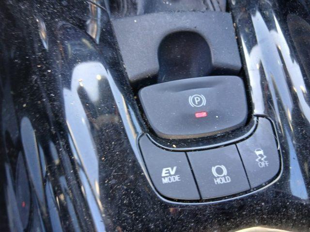 TOYOTA C-HR 2.0 Hybrid E-CVT