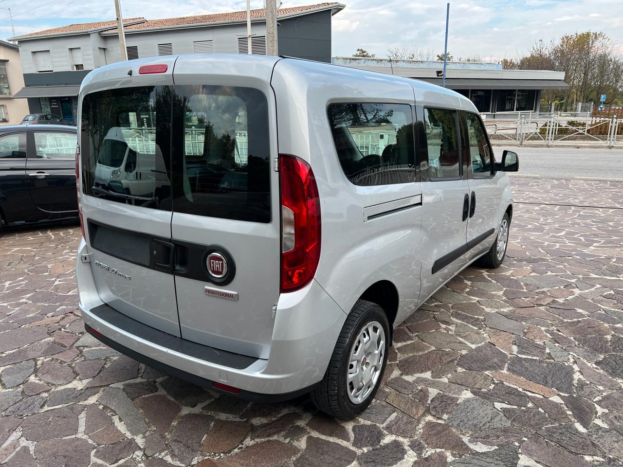 Fiat Doblo Maxi 1.6 MJT 120CV S&S Combi N1 5 Posti