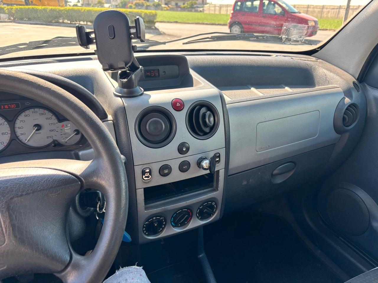 Peugeot Ranch 1.6 HDi 90CV