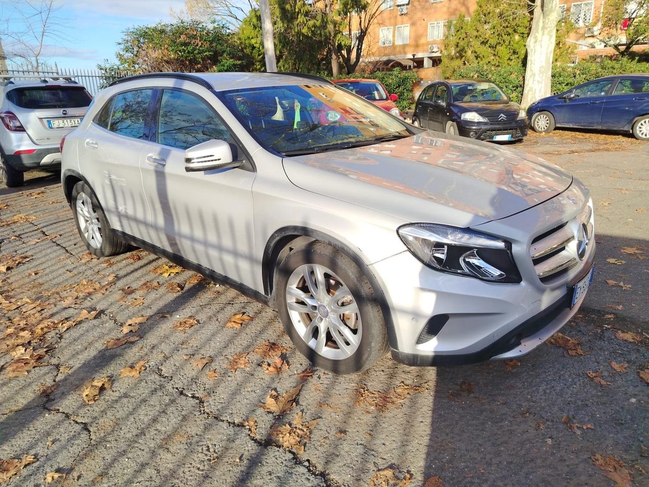 Mercedes-benz GLA 220 CDI Automatic 4Matic Premium