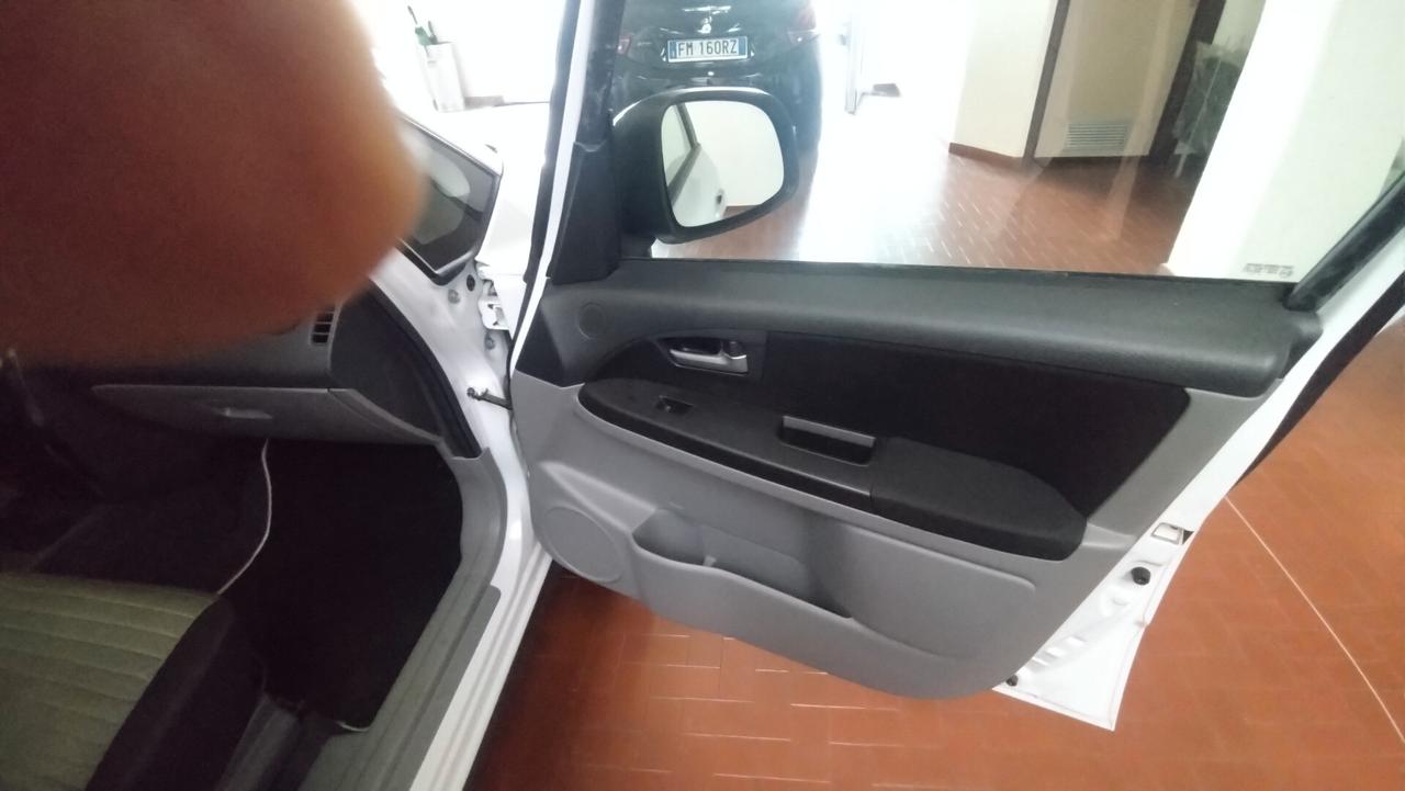 Suzuki SX4 1.5 16V Outdoor Line GL