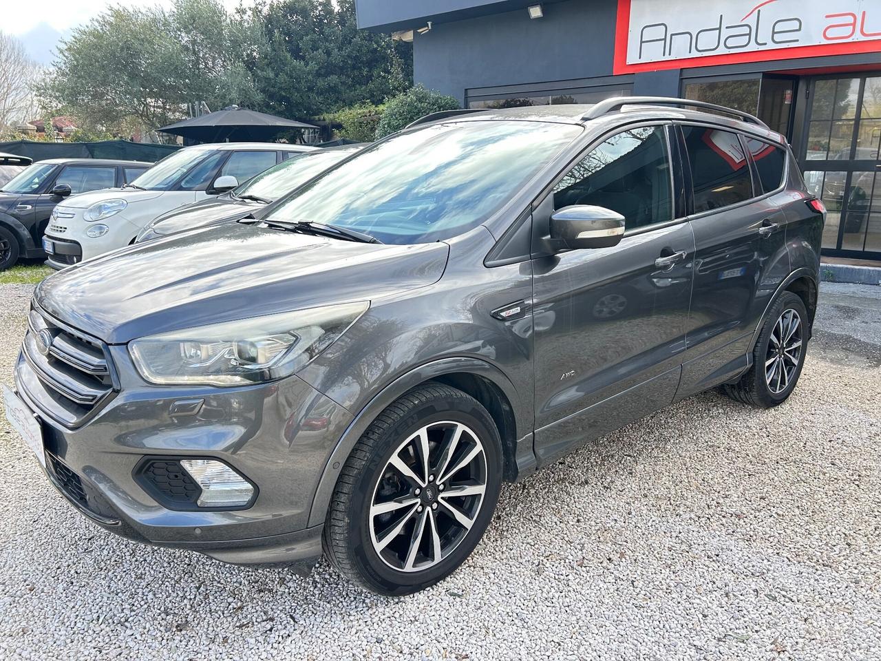 Ford Kuga 2.0 TDCI 4WD Powershift ST-Line FULL