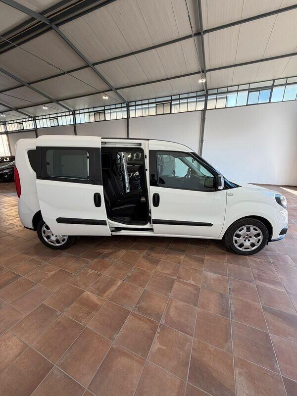 FIAT DOBLO' MAXI 1.6 AUTOCARRO 5 POSTI