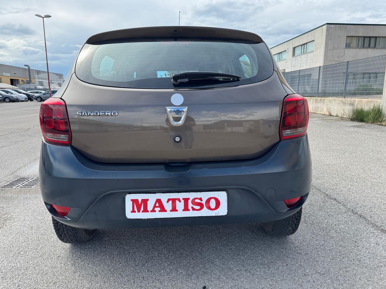 Dacia Sandero 1.0 benzina. km 84.000