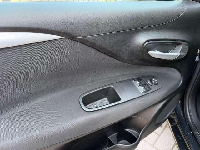 Fiat Punto Punto III 2012 5p 1.2 Lounge E6