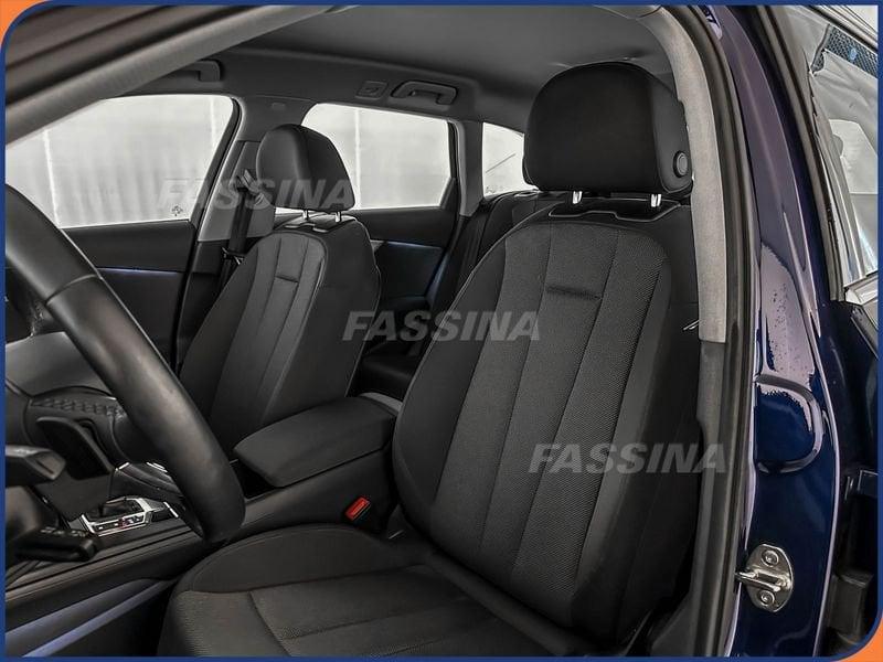 Audi A4 A4 Avant 30 2.0 tdi mhev 136cv s-tronic