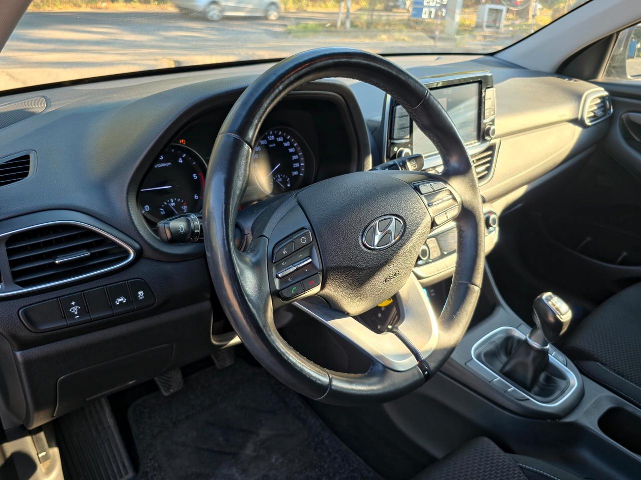 Hyundai i30 1.6 CRDi 110CV 5 porte Style E6B Manuale NEO 2017