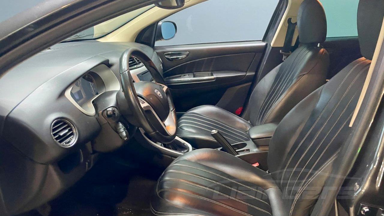Lancia Delta 2.0 mjt Executive 165cv dpf