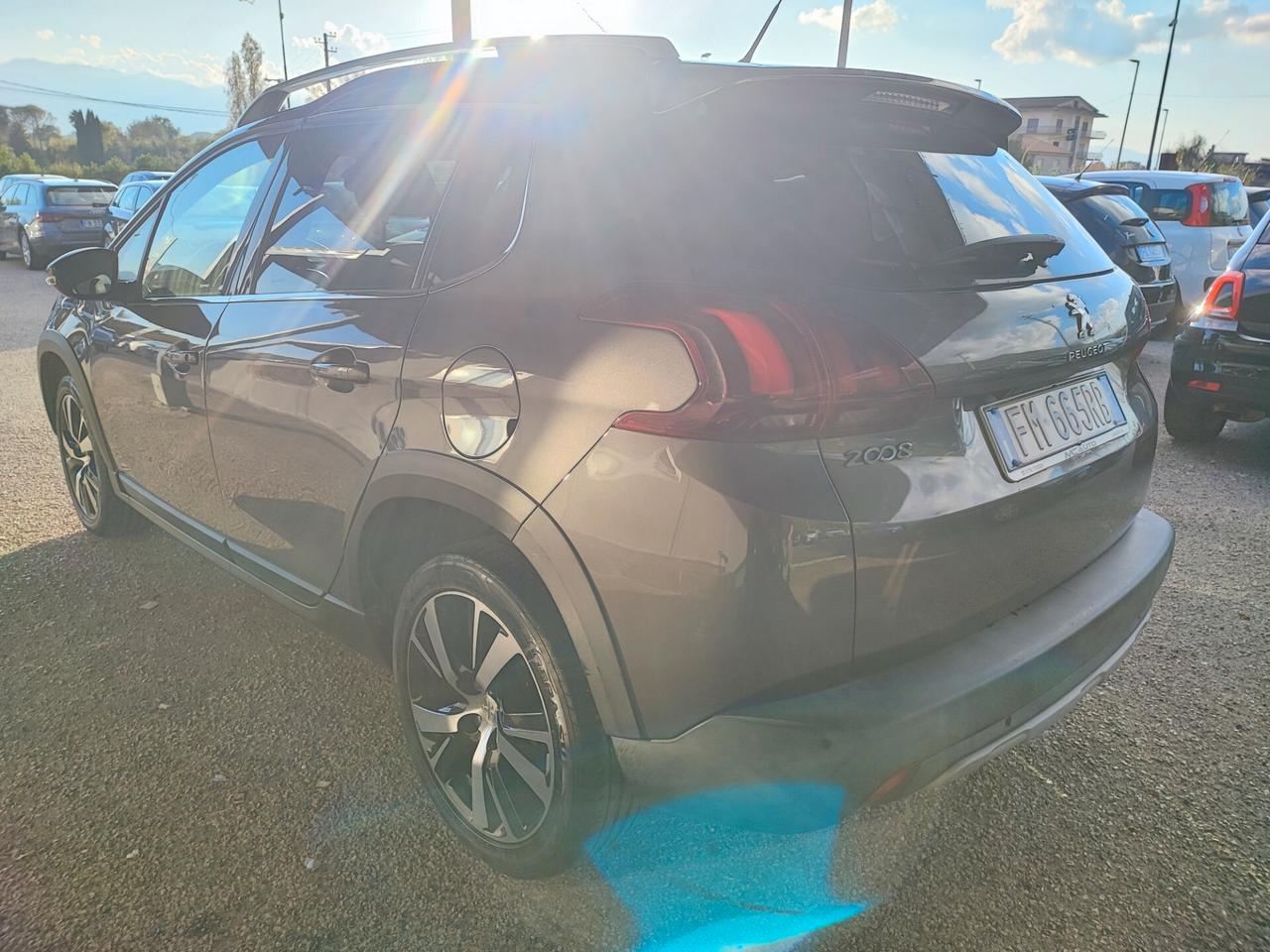 Peugeot 2008 BlueHDi 100 Black Matt