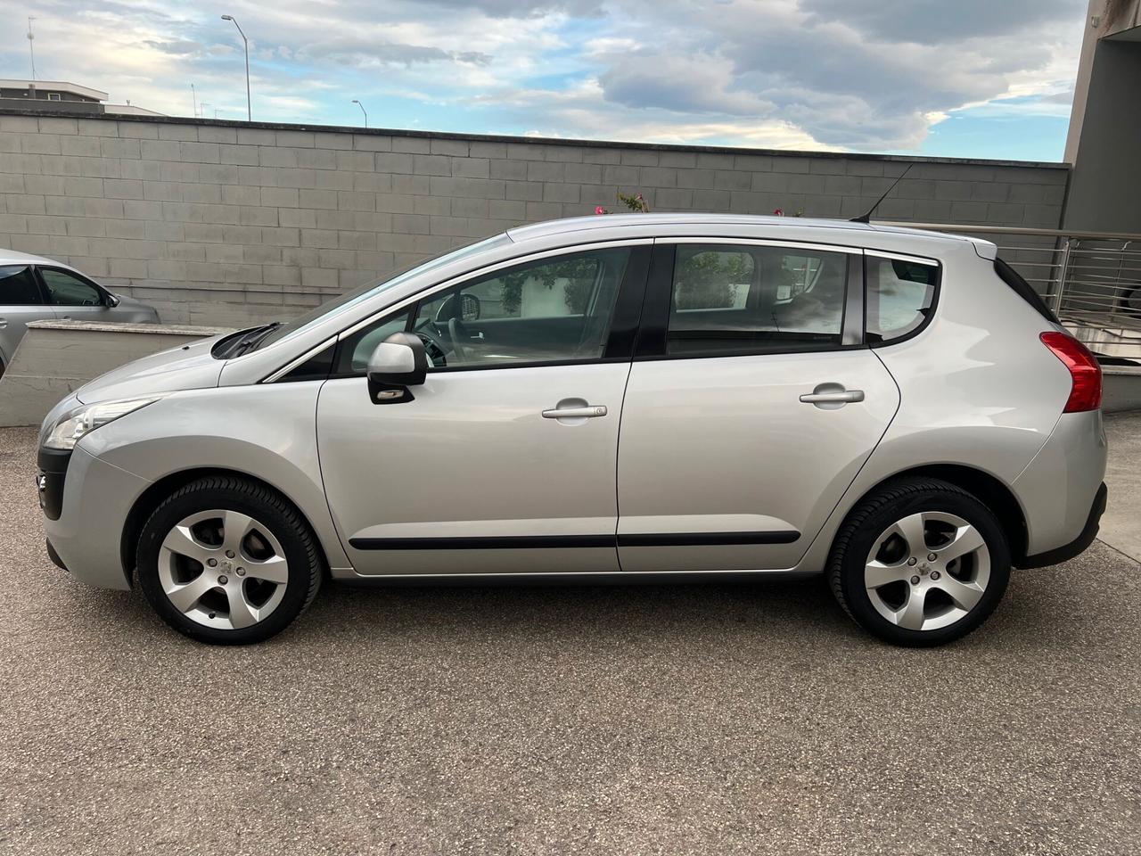 Peugeot 3008 1.6 hdi 115cv 8v Business fap CLIMA/PDC/TEL. PERF.