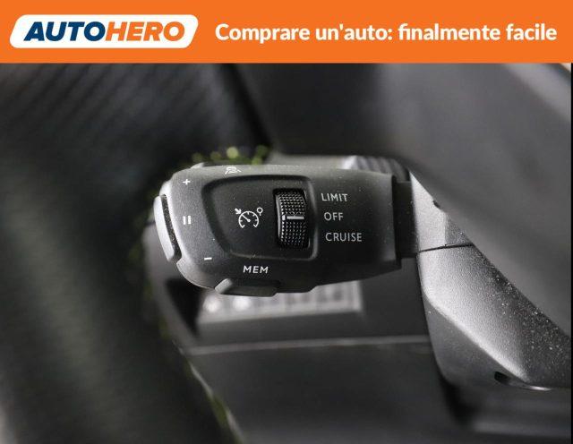PEUGEOT 2008 motore elettrico 136 CV GT