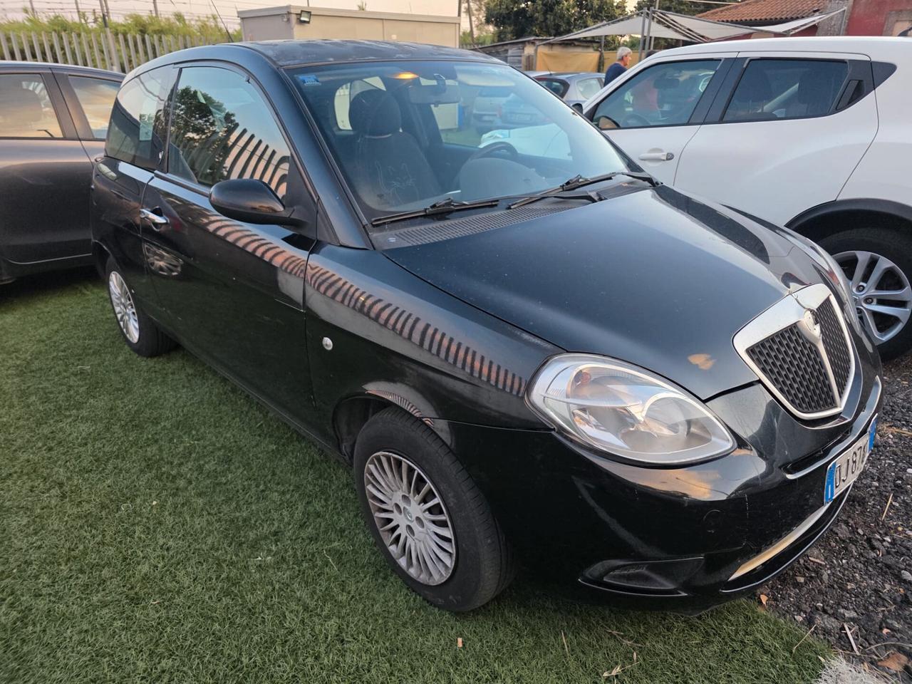 Lancia Ypsilon 1.3 MJT 75 CV 2009