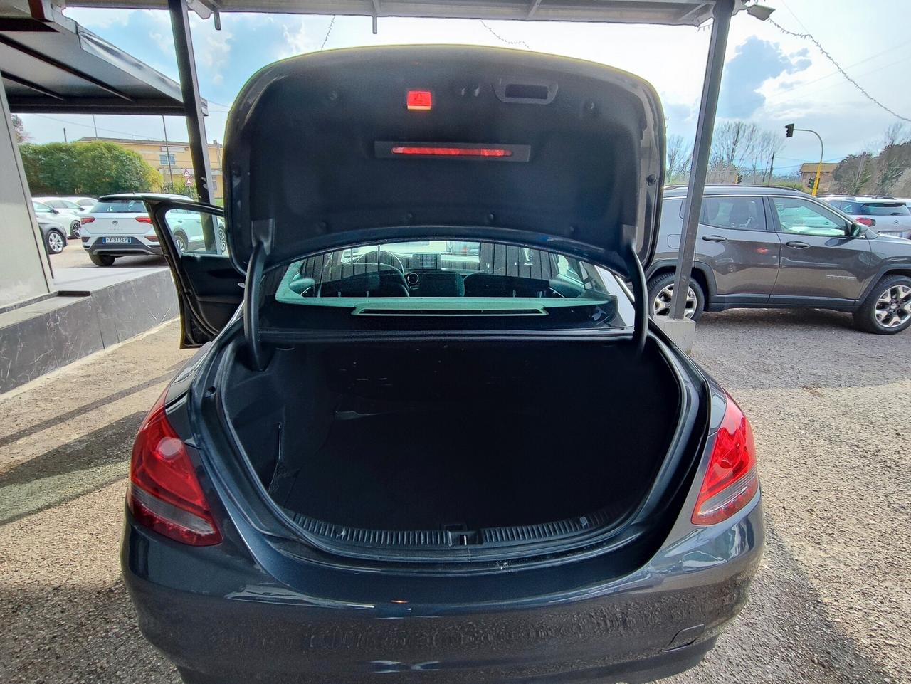 Mercedes-benz C 180 d Auto Premium