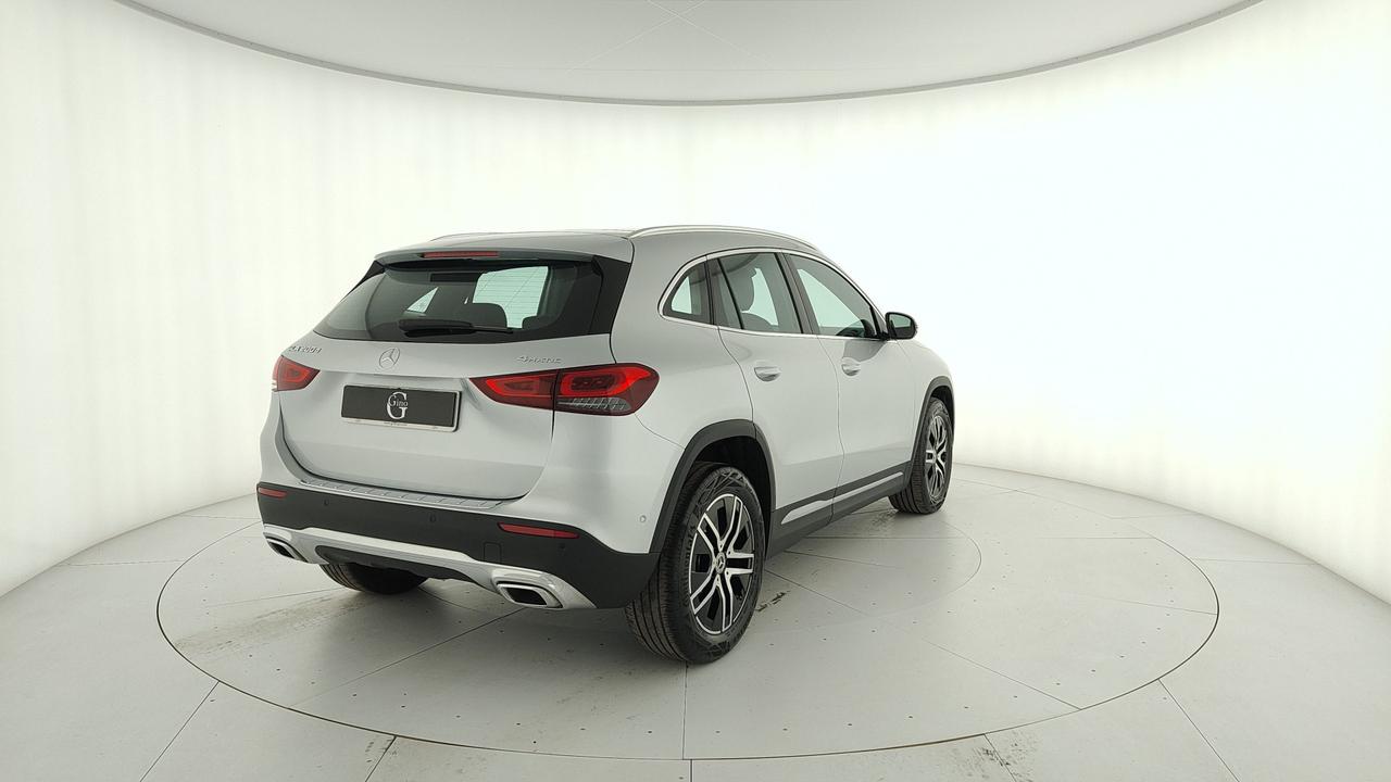 Mercedes-Benz GLA 200 d Sport Plus 4matic auto