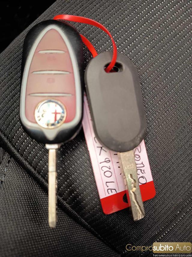 ALFA ROMEO Giulietta 1.6 JTDm-2 105 CV Distinctive