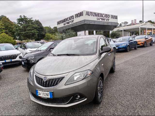 LANCIA Ypsilon 1.0 firefly hybrid Platino s&s 70cv