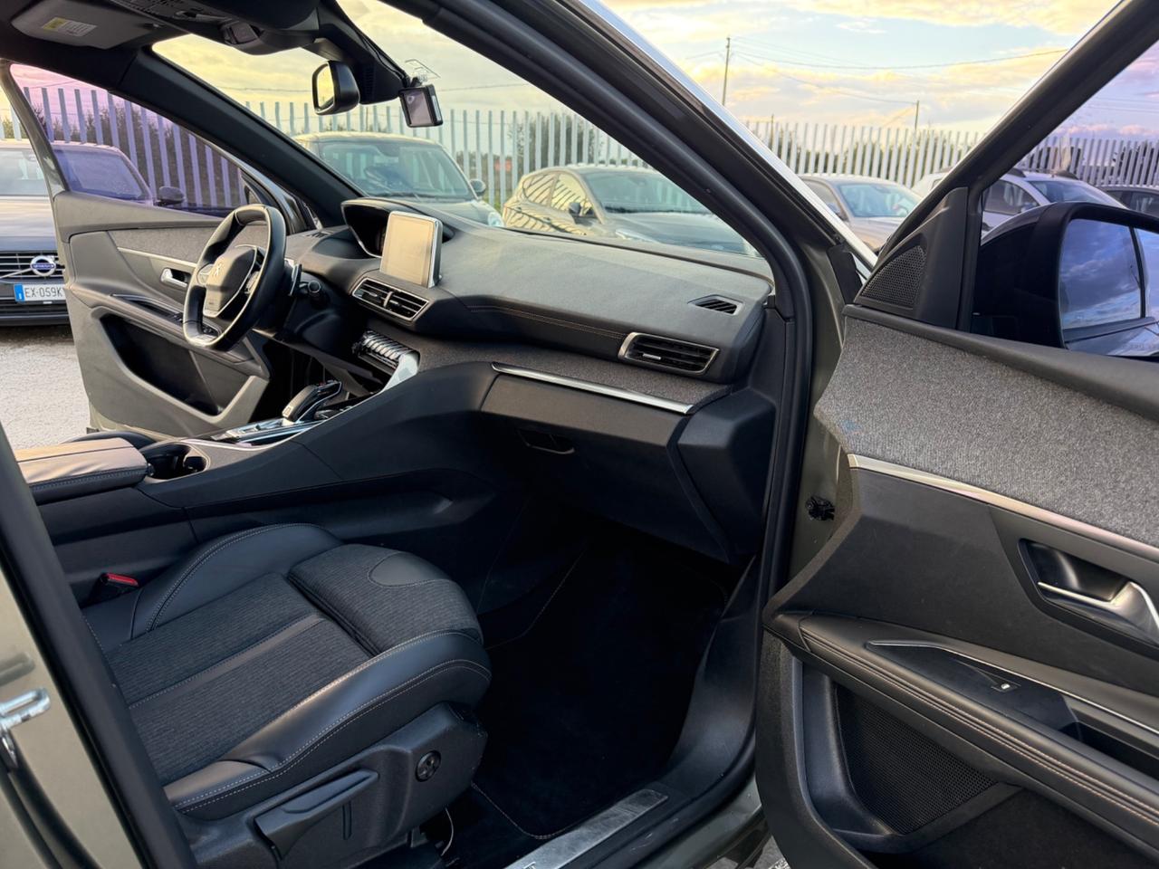 PEUGEOT 5008 1.6 HDI 120 EAT6 7POSTI GTLINE TETTO