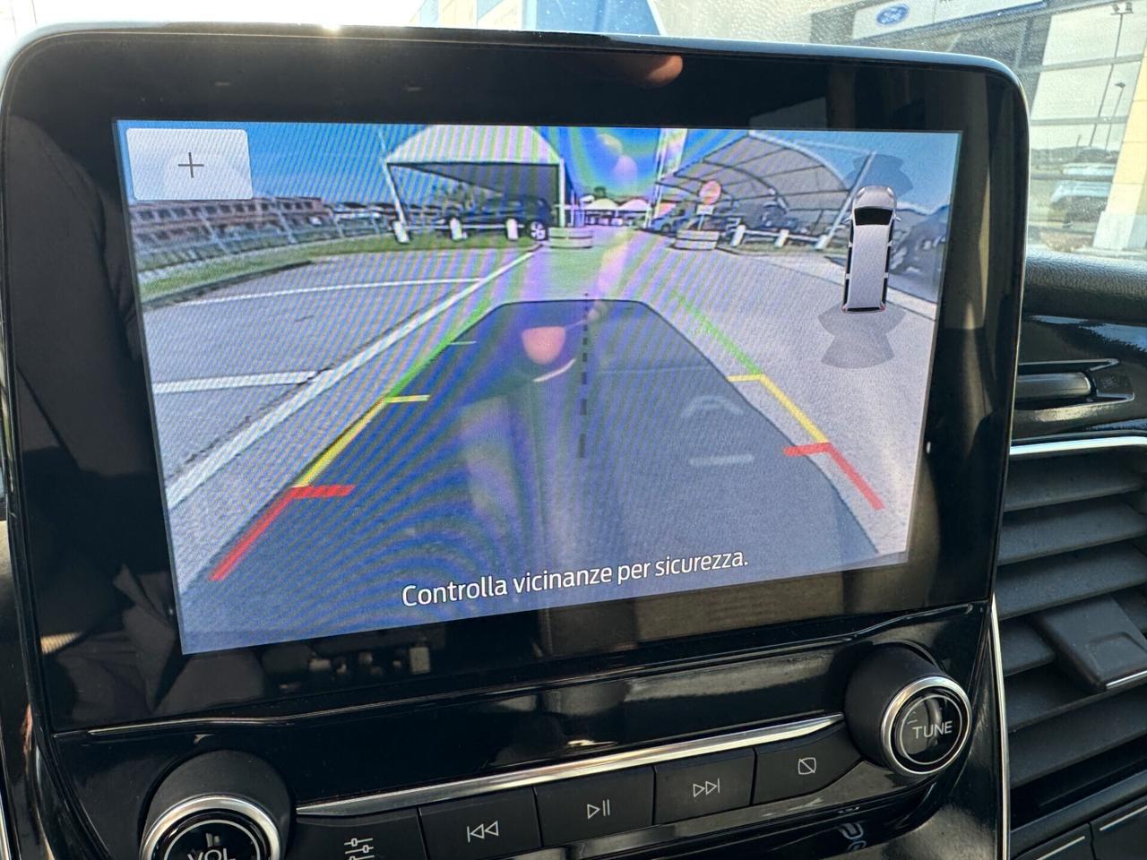 Ford Tourneo Custom Active 2.0 Diesel-Hybrid 185CV 8 posti