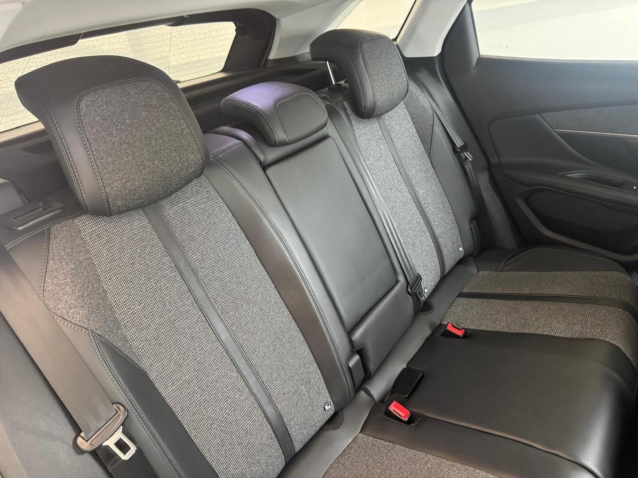 Peugeot 3008 BlueHDi 120 S&S EAT6 GT Line