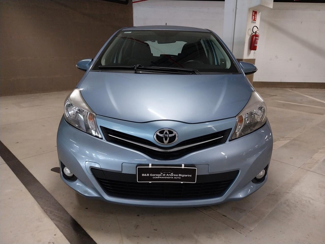 Toyota Yaris 1.4d-4d Lounge - ok neopatentati