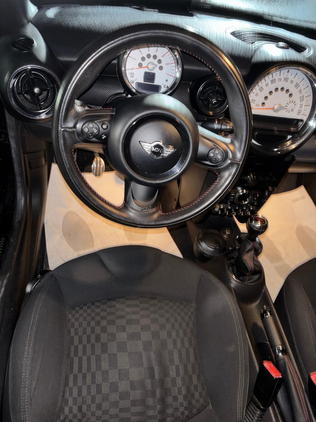 Mini Cooper SD Coupe 2.0 Coupé 143CV