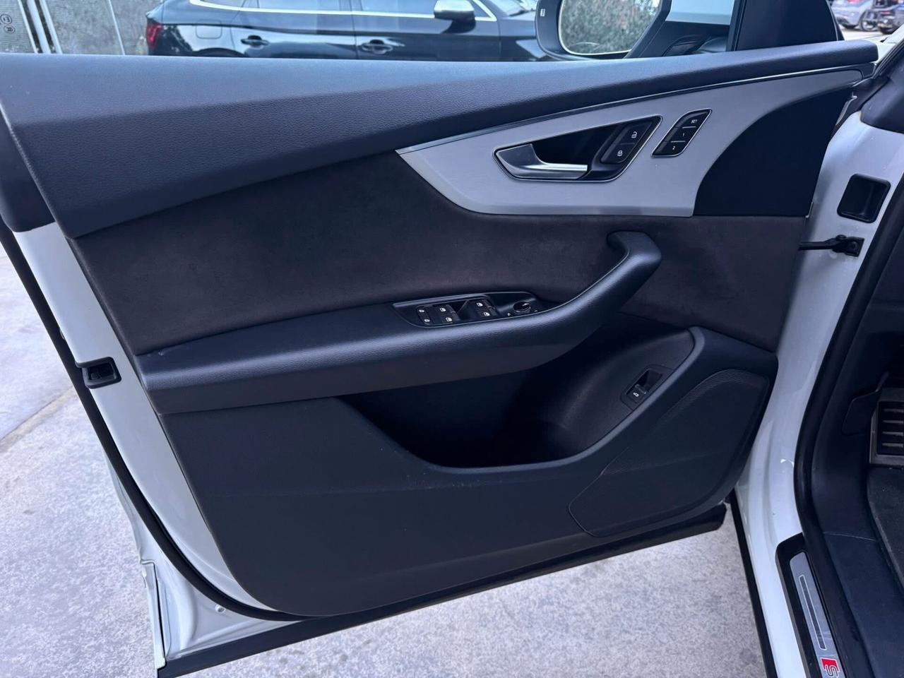 Audi Q8 50 TDI 286 CV quattro tiptronic Sport