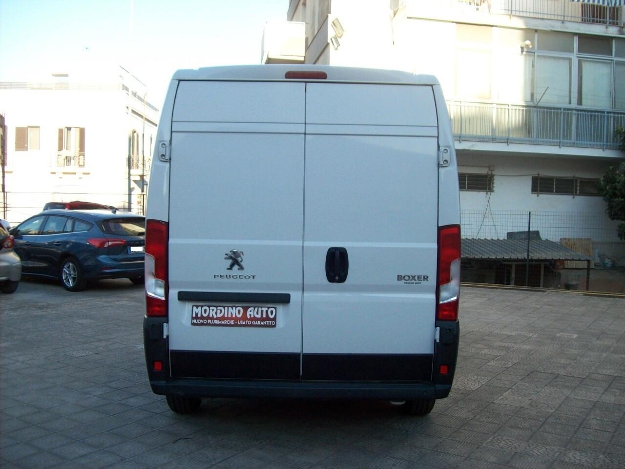 Peugeot Boxer 333 L2H2 2.2 BlueHDi 140CV