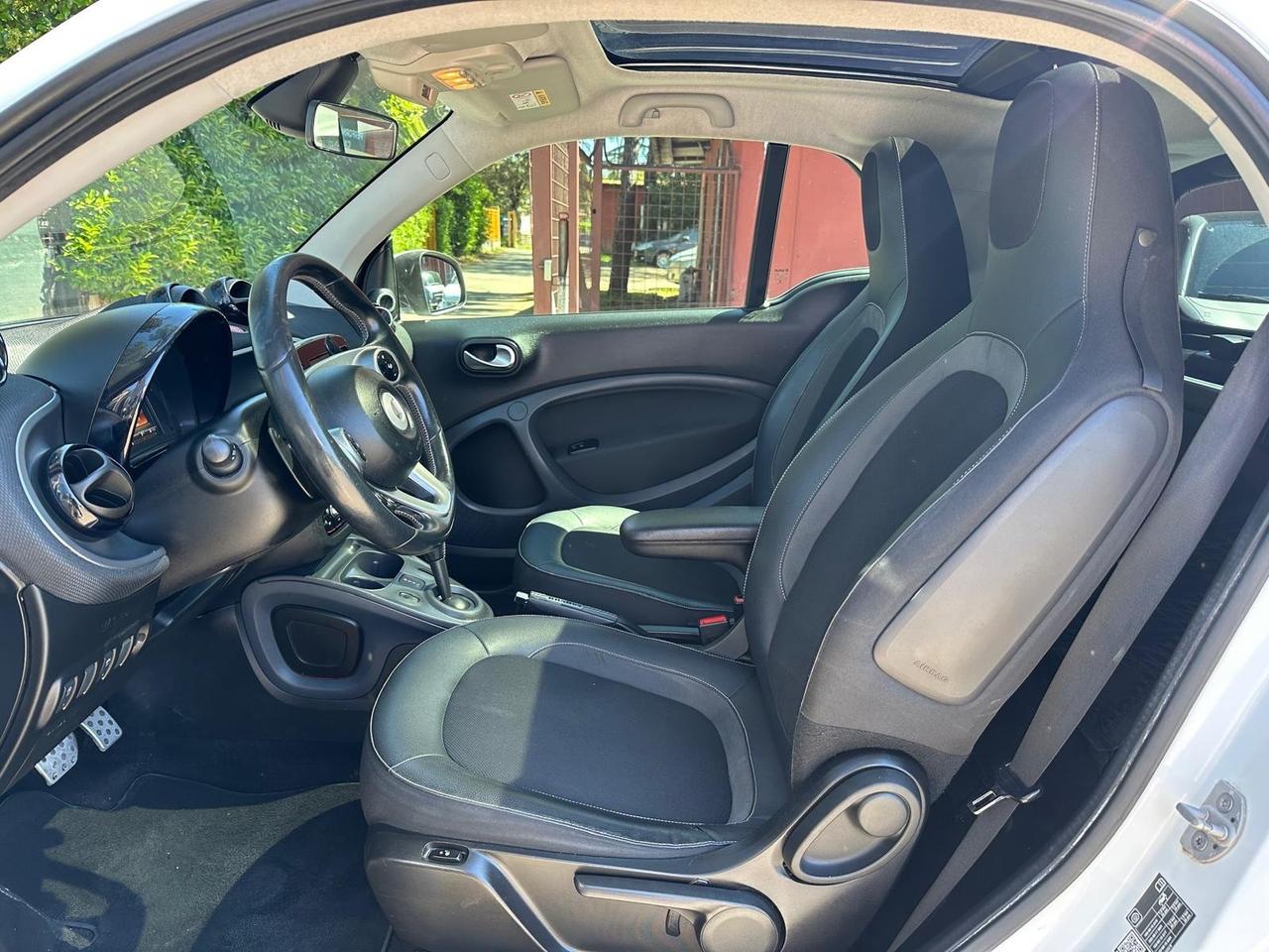 Smart ForTwo BRABUS 0.9 Turbo twinamic Xclusive *promo*