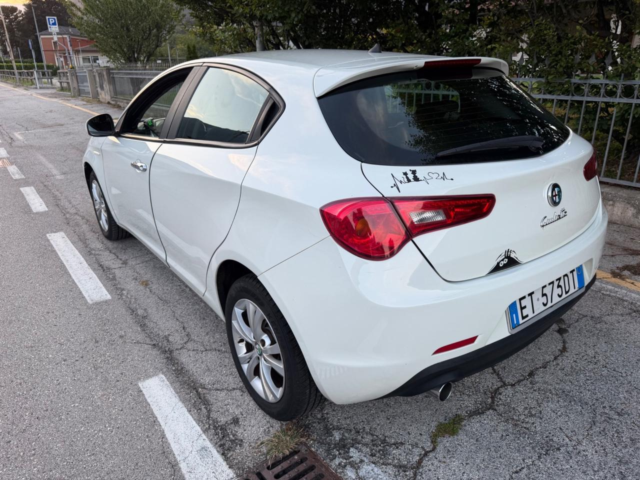 Alfa Romeo Giulietta 1.6 JTDm-2 105 CV Exclusive