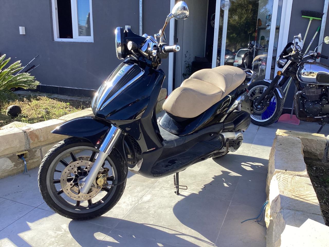 Piaggio Beverly Cruiser 500