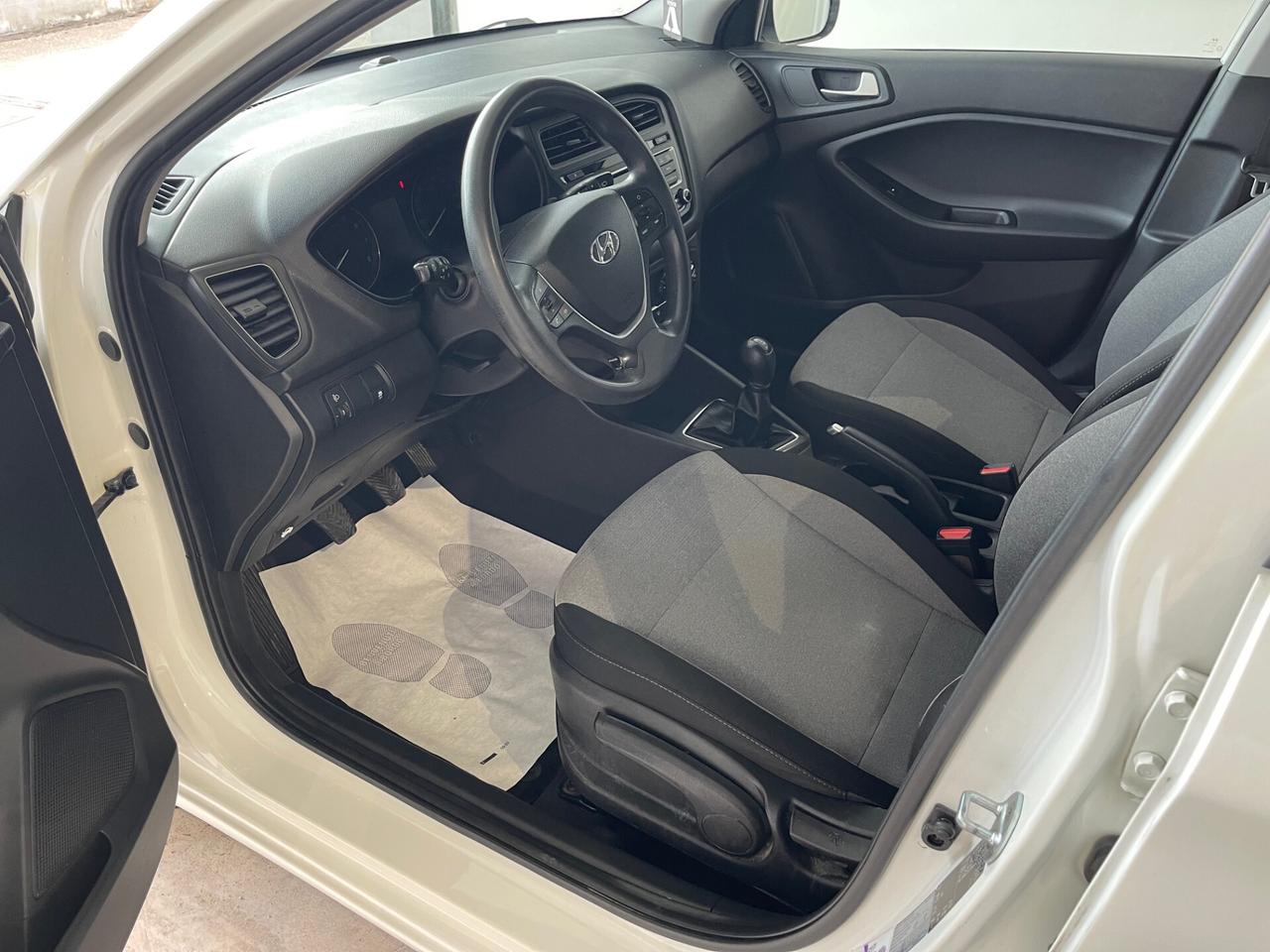 Hyundai i20 1.2 5 porte Classic