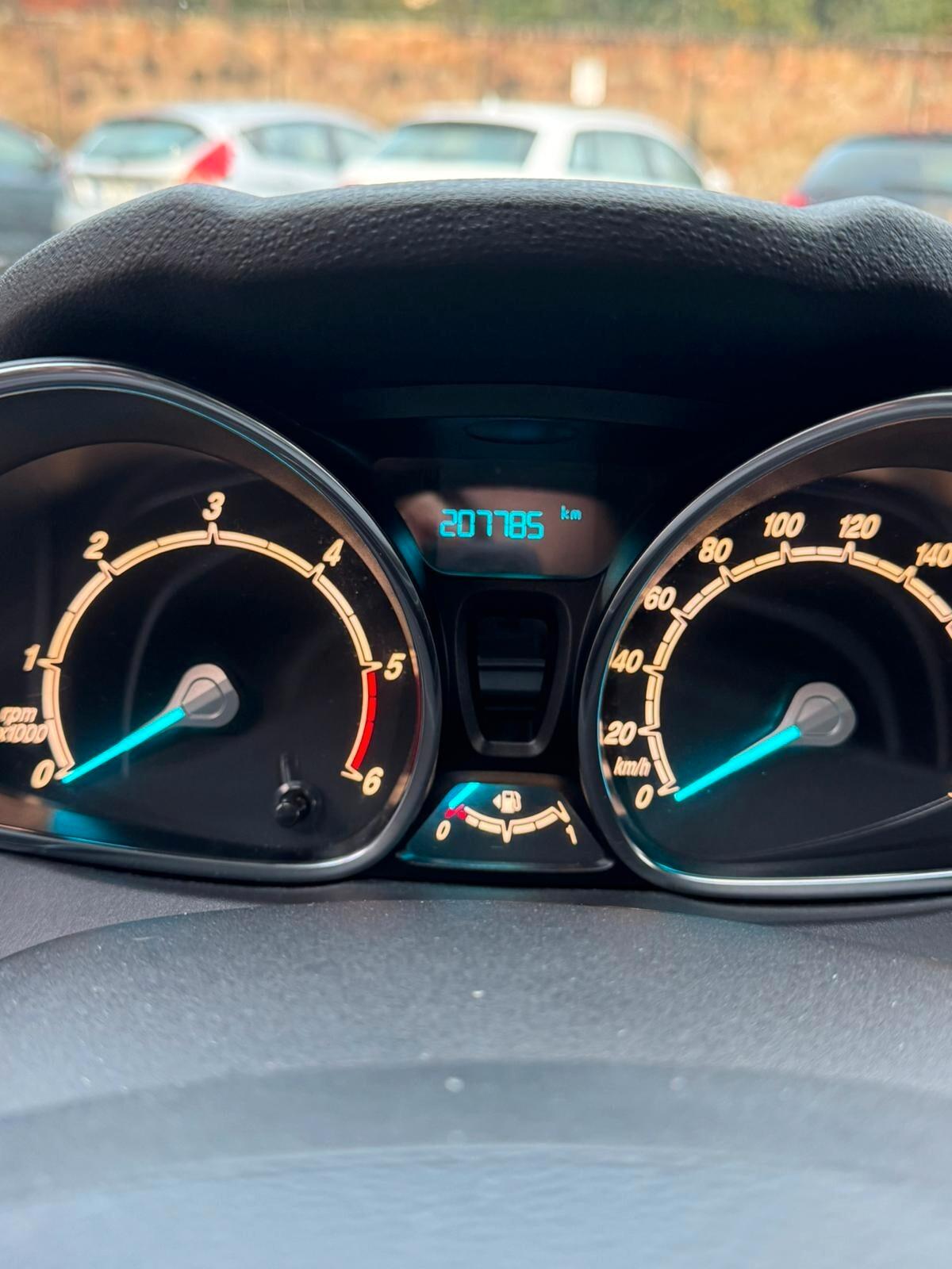 Ford Fiesta 1.5 TDCi 75CV 5 porte Titanium